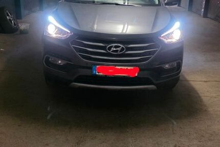 Hyundai SANTA FE 176.000 km 12.500 &euro; Stuttgart 70439