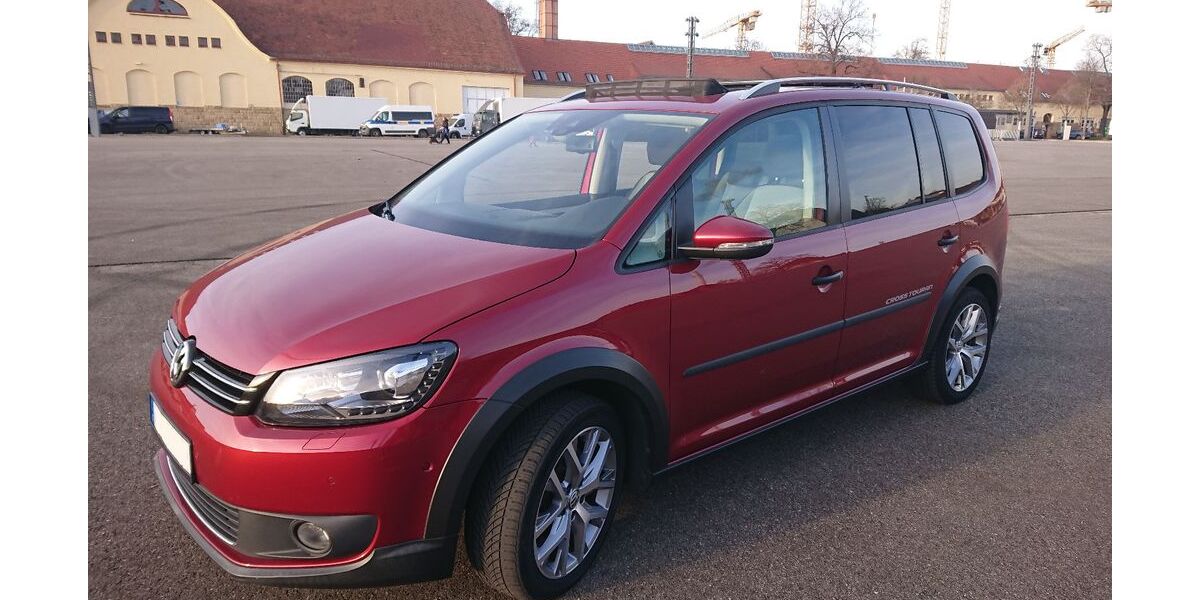 VW Touran 177.127 km 6.200 &euro; Stuttgart 70376