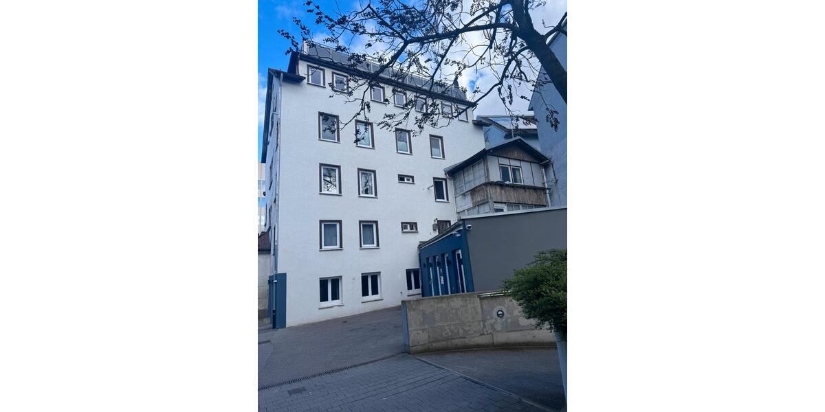 Etagenwohnung Esslingen am Neckar - 5 Zimmer, 148 m&sup2;, 450.000&euro; | Angebot:25965846
