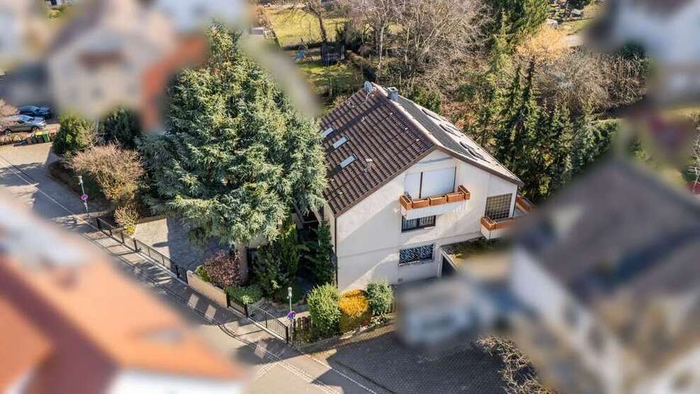 Haus zum Kaufen in Korntal-Münchingen 1.198.000 € 295.8 m²