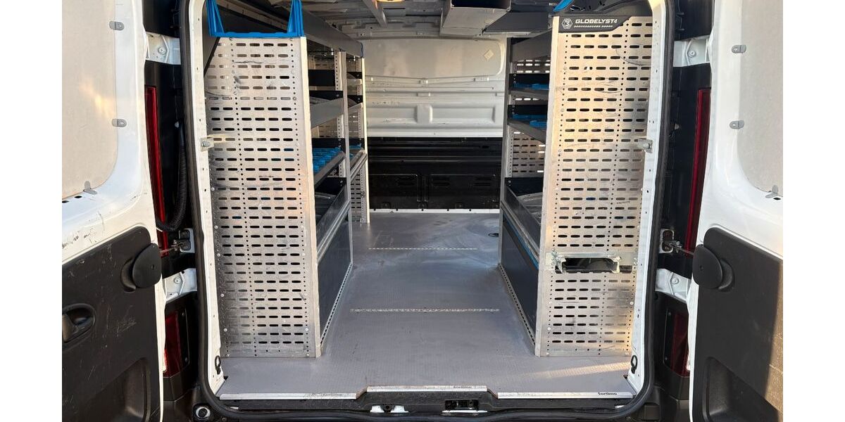 Opel Vivaro 82.256 km 14.400 &euro; Sindelfingen 71065