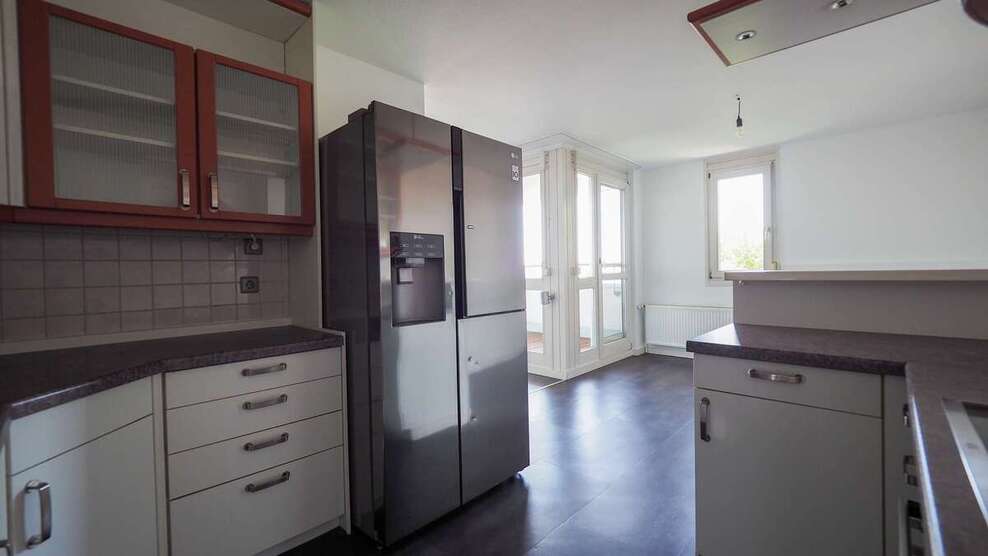 Zentrales, lichterfülltes Penthouse mit Dachterrasse 3.5 zimmer