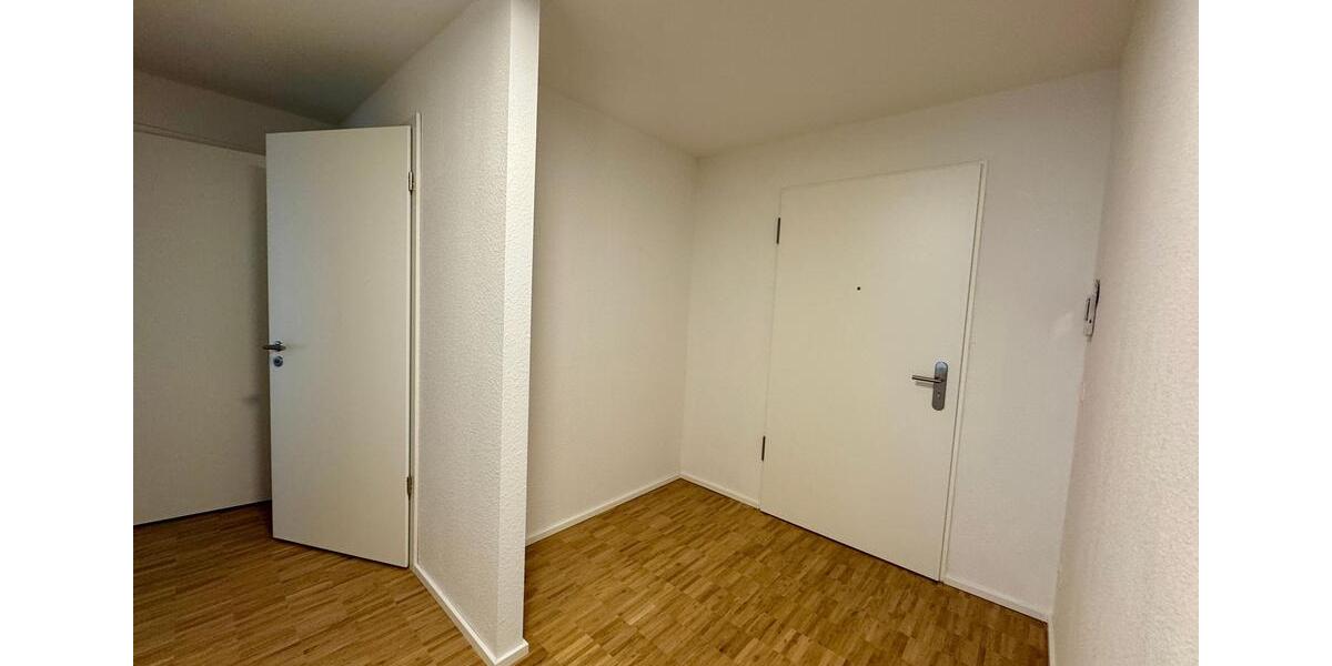 Erdgeschoßwohnung Remseck am Neckar - 3 Zimmer, 83 m&sup2;, 1.555&euro; | Angebot:25268984