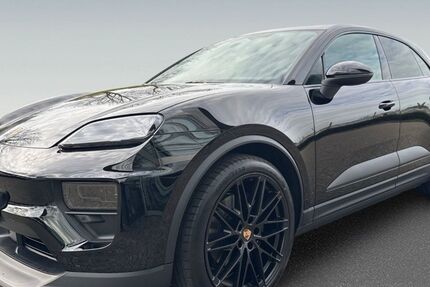 Porsche Macan 9.900 km 87.880 &euro; Pforzheim 75177