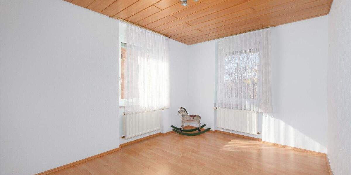 Mehrfamilienhaus, Wohnhaus Mühlacker - 9 Zimmer, 189 m&sup2;, 540.000&euro; | Angebot:24860329