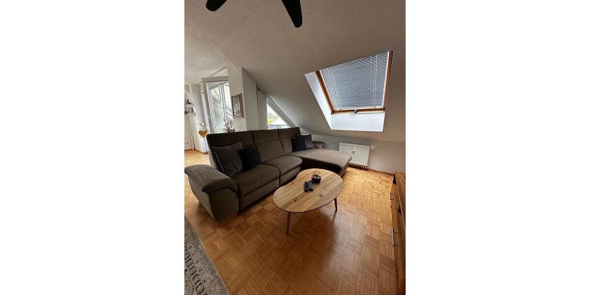 Dachgeschoßwohnung Renningen - 3.5 Zimmer, 75 m&sup2;, 390.000&euro; | Angebot:25644989