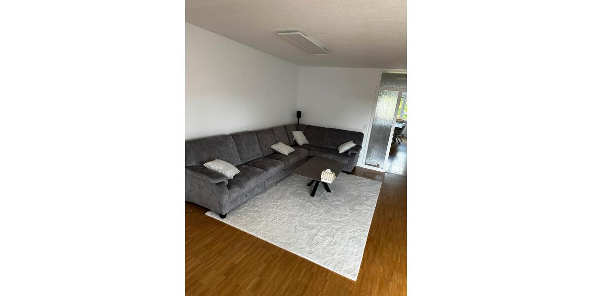 Etagenwohnung Metzingen - 3.5 Zimmer, 90 m&sup2;, 1.260&euro; | Angebot:26003060