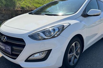 Hyundai i30 122.000 km 7.999 &euro; Leonberg 71229
