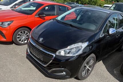 Peugeot 208 35.400 km 11.999 &euro; Sindelfingen 71065