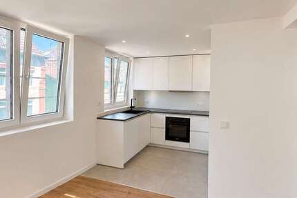 Wohnung Stuttgart Stuttgart-West - 3 Zimmer, 82 m&sup2;, 1.690&euro; | Angebot:27667393