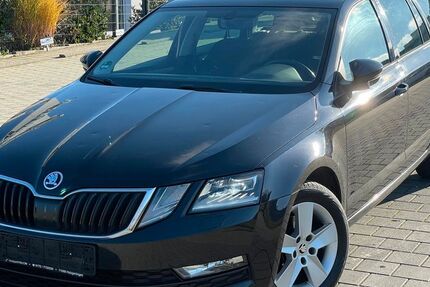 Skoda Octavia 237.000 km 8.700 € Holzgerlingen 71088