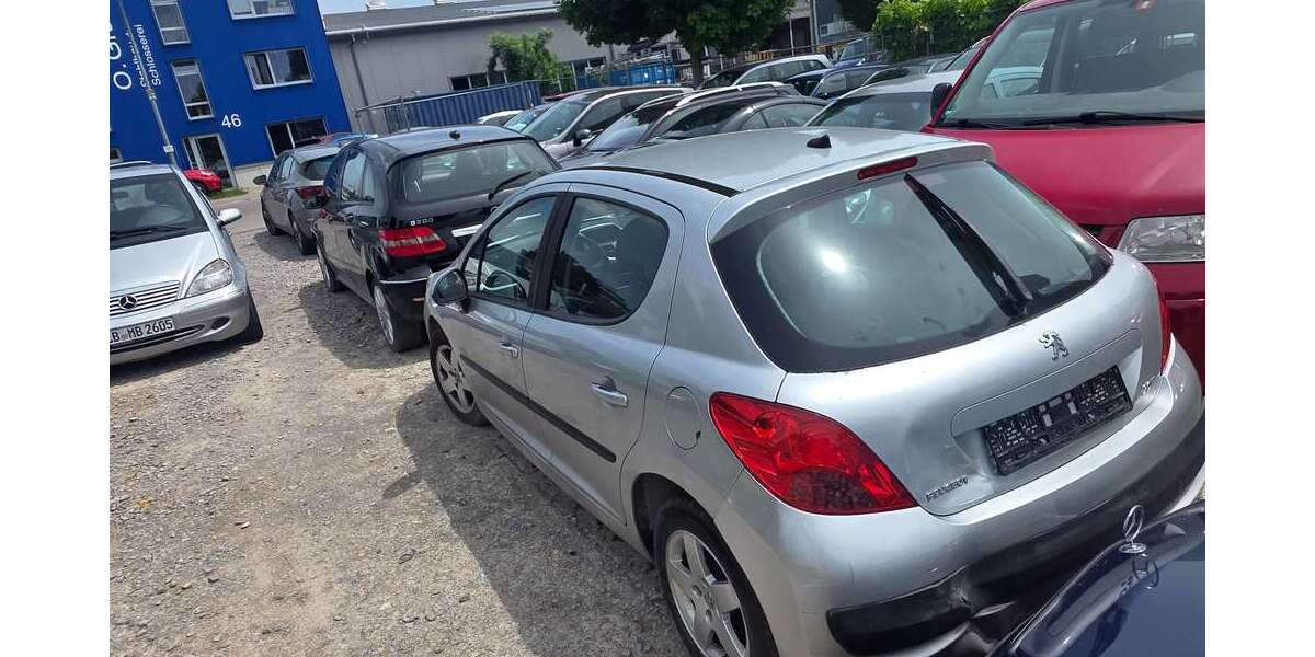 Peugeot 207 137.000 km 1.500 &euro; Fellbach 70736