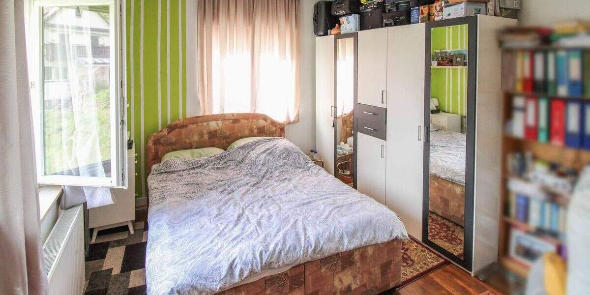 Einfamilienhaus Calw - 7 Zimmer, 329.000&euro; | Angebot:25781146