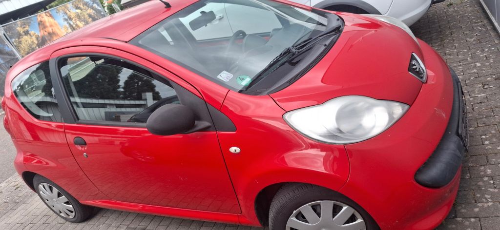 Peugeot 107 68.000 km 1.999 &euro; Böblingen 71034