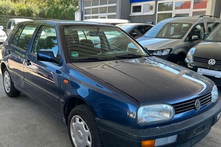 VW Golf 84.000 km 2.900 € Gomaringen 72810