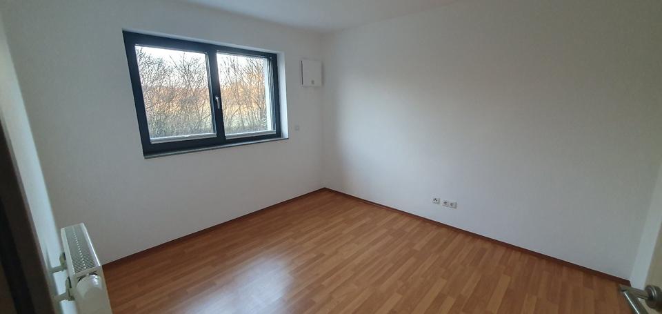 Erdgeschoßwohnung Sindelfingen Darmsheim - 3 Zimmer, 83 m&sup2;, 1.495&euro; | Angebot:25591058