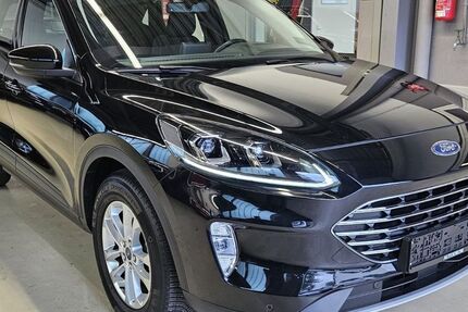 Ford Kuga 40.700 km 21.800 € Neckartailfingen 72666