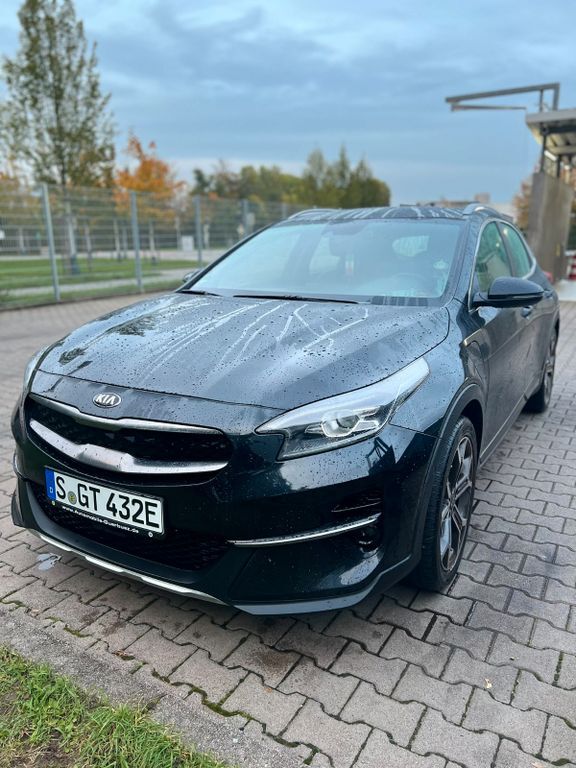 Kia XCeed 130.000 km 18.390 € Stuttgart 70567