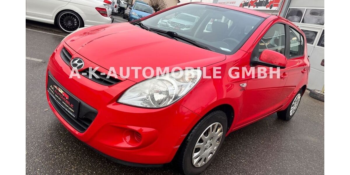 Hyundai i20 235.204 km 1.599 &euro; Deizisau 73779