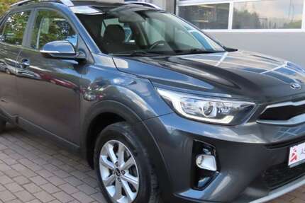 Kia Stonic 155.000 km 11.990 € Stuttgart 70329