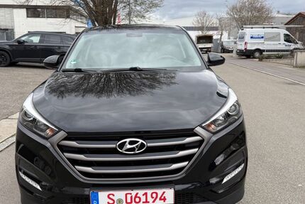 Hyundai TUCSON 55.000 km 12.999 &euro; Fellbach 70736