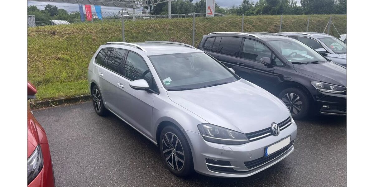 VW Golf 136.000 km 10.499 &euro; Leinfelden-Echterdingen 70771