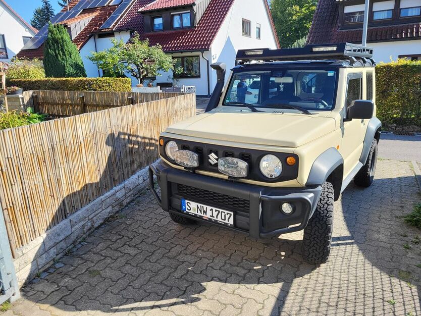 Suzuki Jimny 20.675 km 34.900 € Stuttgart-Steinhaldenfeld 70378