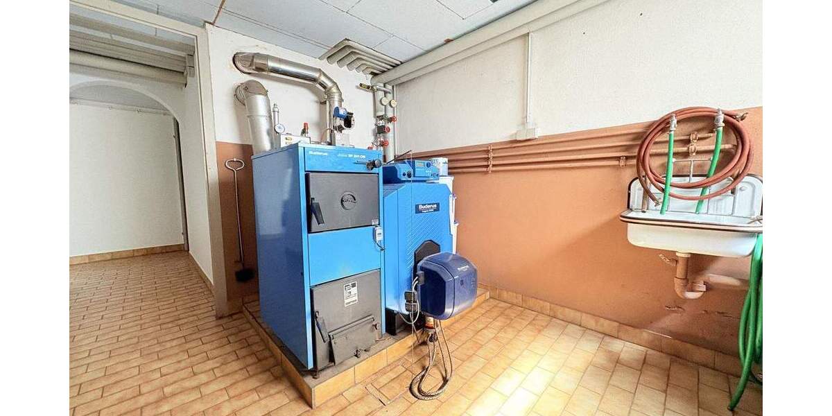 Mehrfamilienhaus, Wohnhaus Steinenbronn - 8 Zimmer, 155 m&sup2;, 669.000&euro; | Angebot:25748771
