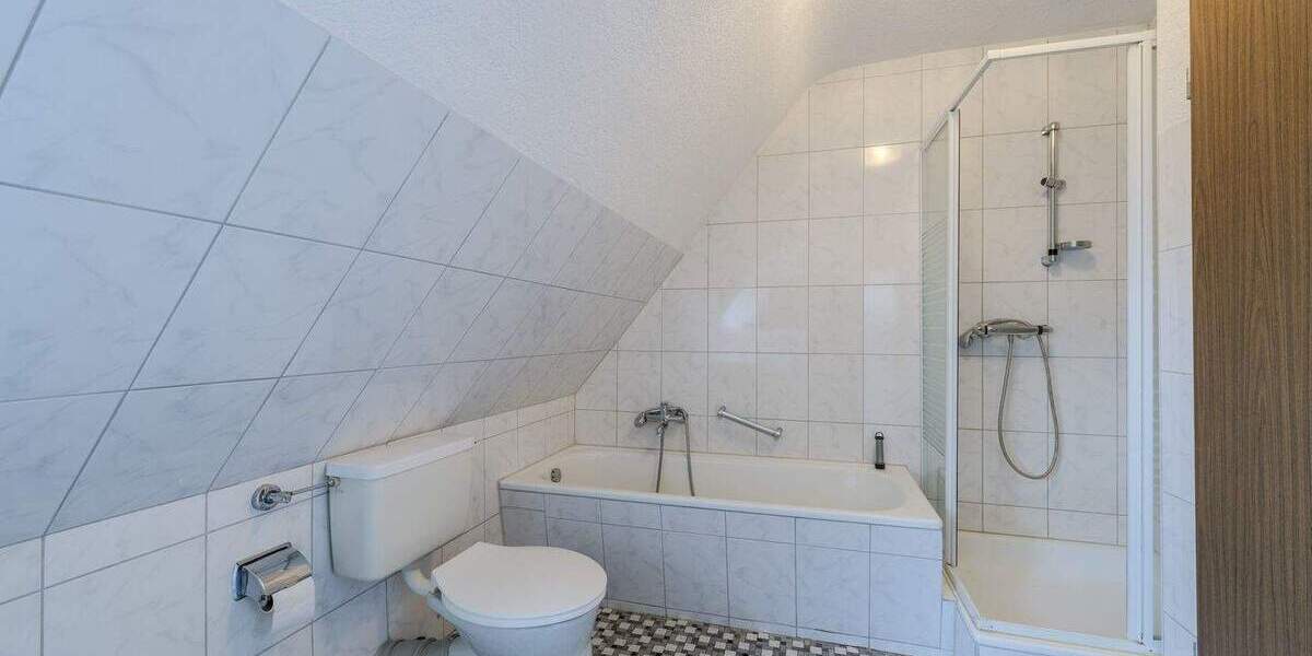 Einfamilienhaus Rutesheim - 6 Zimmer, 124 m&sup2;, 398.000&euro; | Angebot:25780772