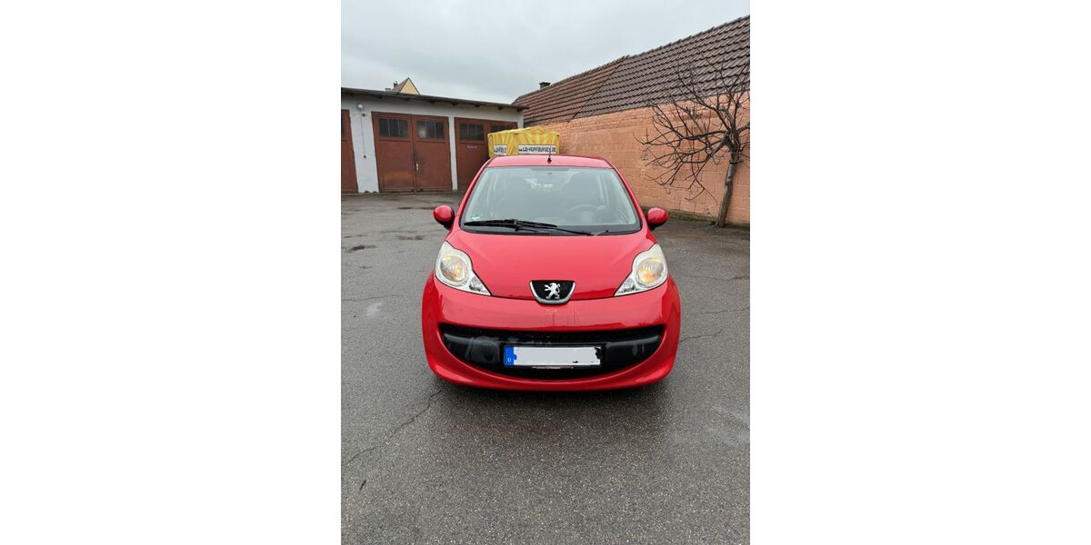 Peugeot 107 150.000 km 800 &euro; Stuttgart - Zuffenhausen 70435